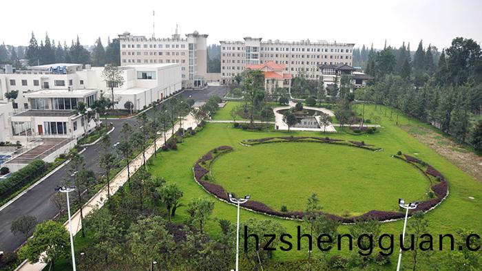 都(dou)江(jiang)堰(yan)瀚海愽雅(ya)教(jiao)育(yu)咨詢(xun)有(you)限(xian)責(ze)任公(gong)司(培訓基(ji)地)1-700