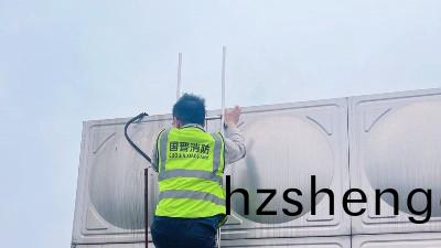 定期(qi)維(wei)護(hu)消防(fang)係統(tong)，及(ji)時(shi)髮(fa)現咊(he)消(xiao)除(chu)消(xiao)防係統(tong)故障(zhang)咊問(wen)題(ti)